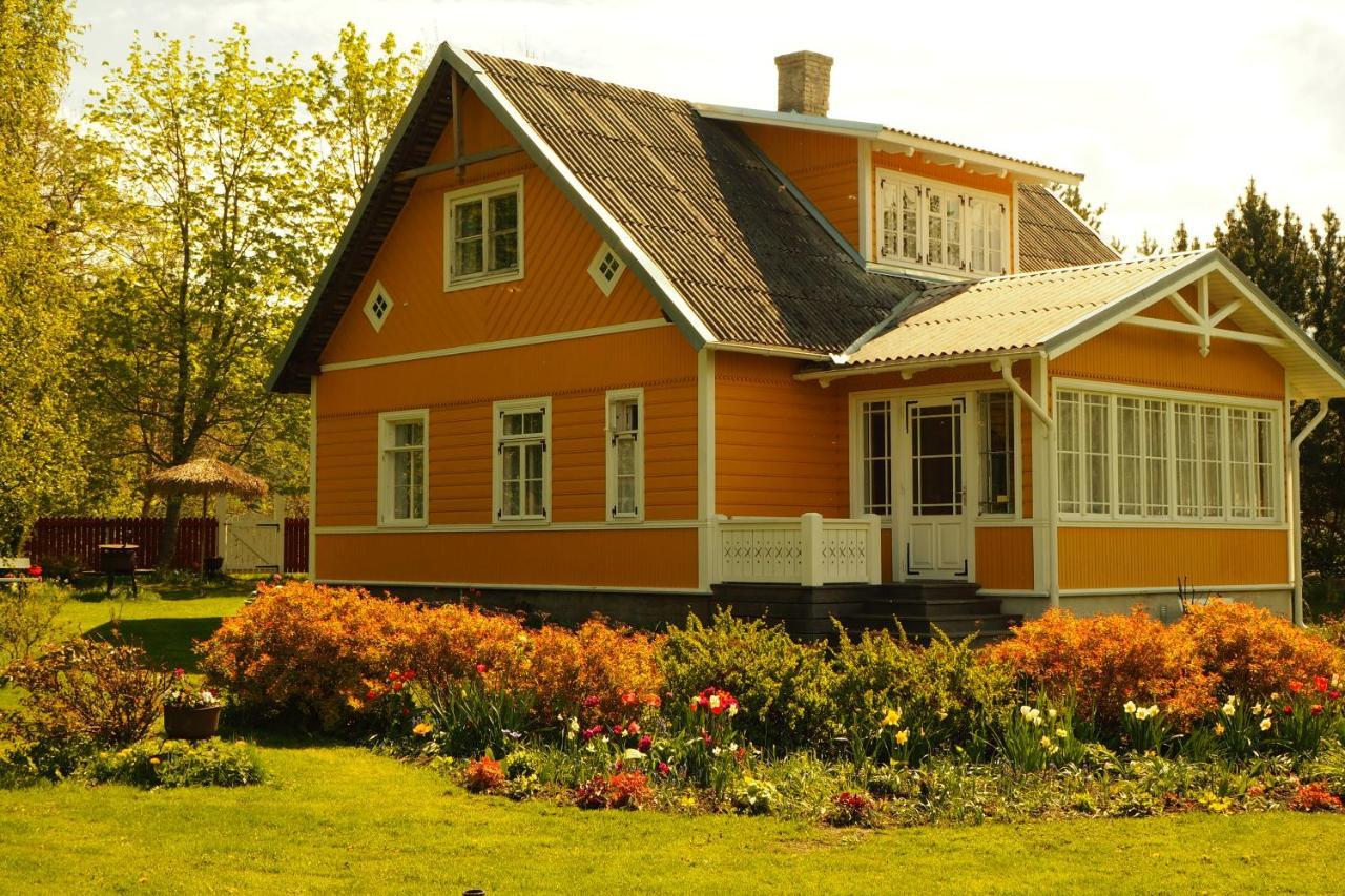 Leesi Puhkemaja Exterior foto
